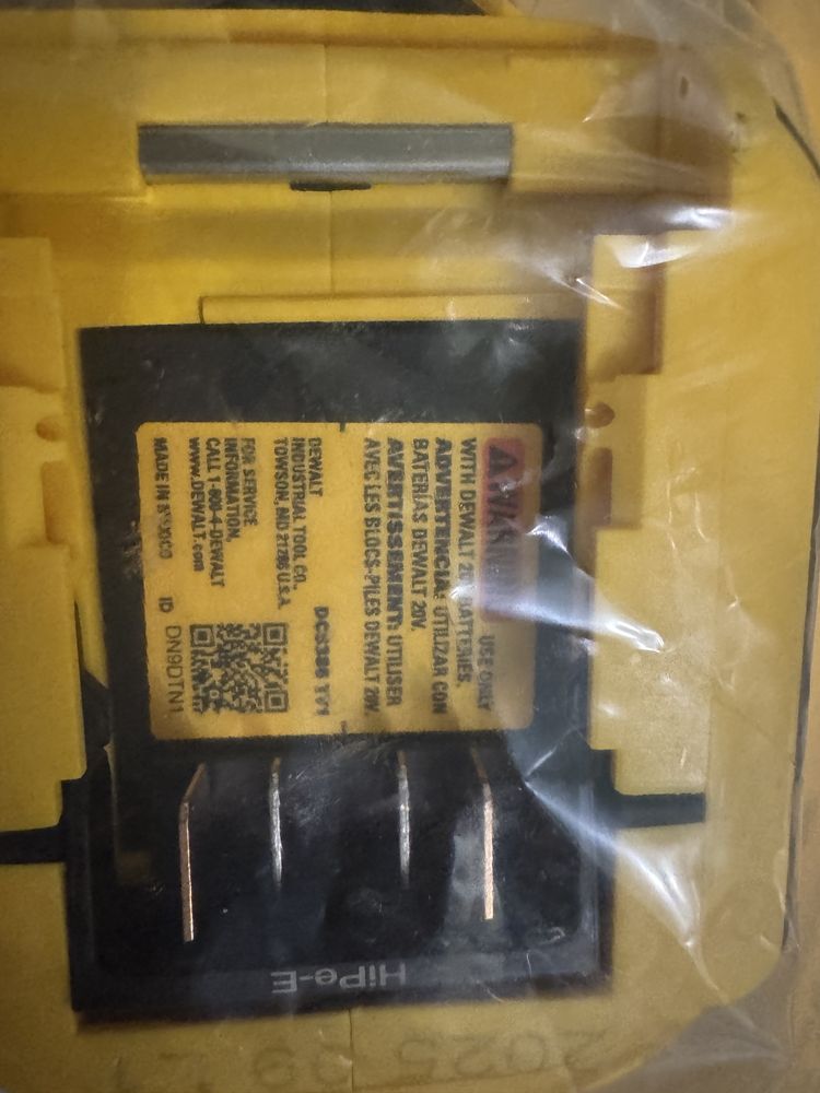 Шабельна пила DeWALT DCS386 FlexVolt 20V max