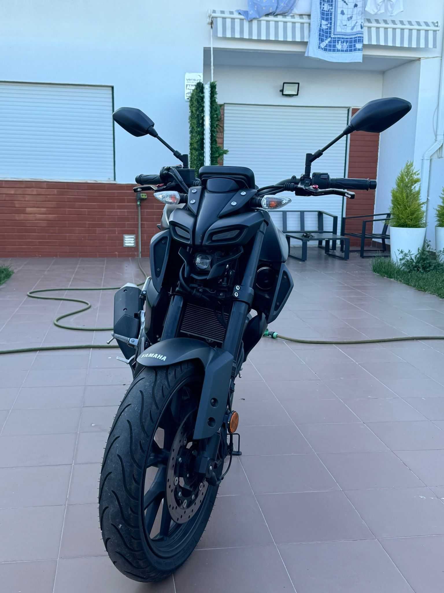 Yamaha MT-125 como nova