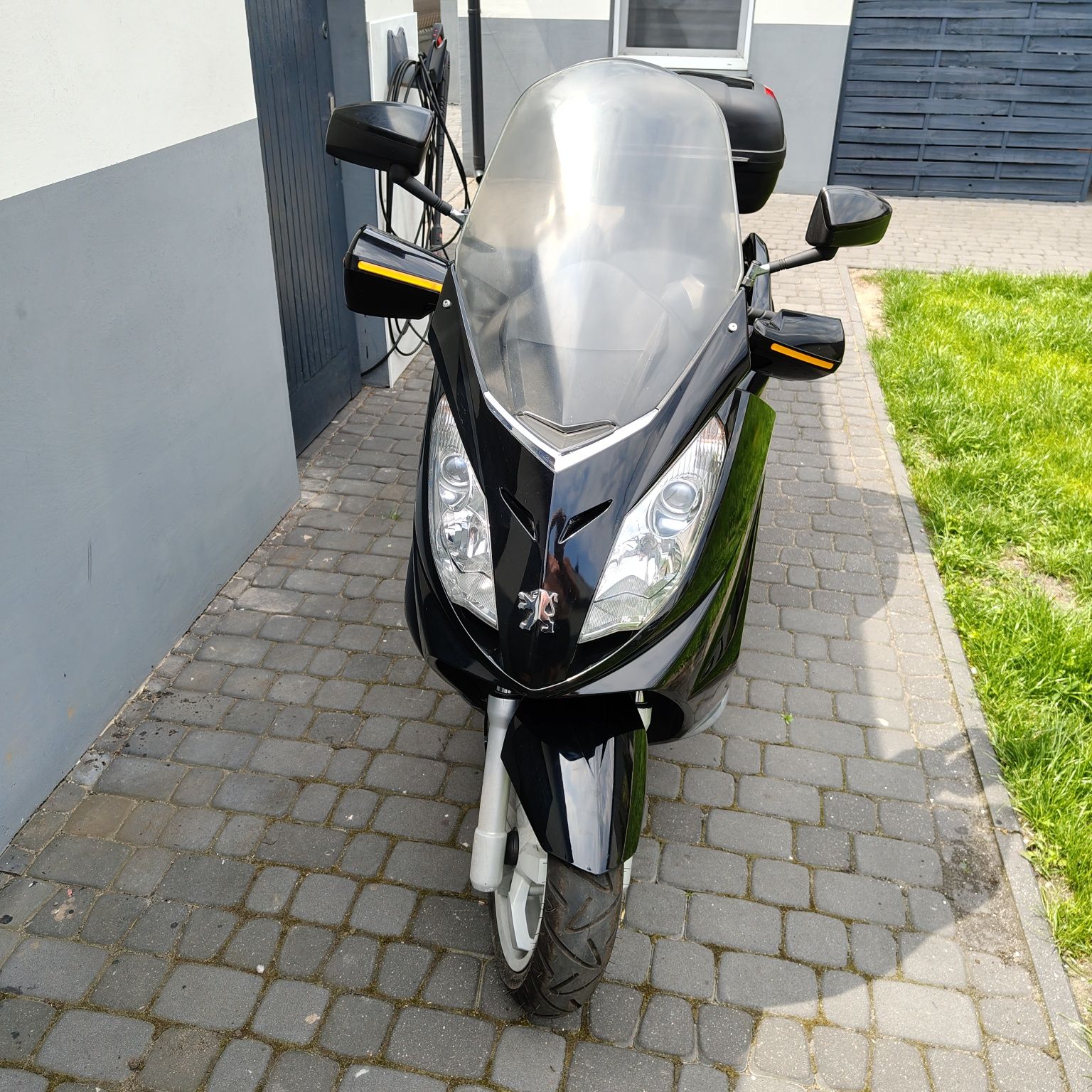 Skuter satelis 125