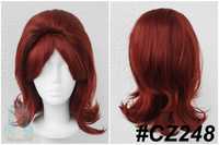 Czerwona peruka fryzura lata 60 70 te natapirowana uniesiona wig