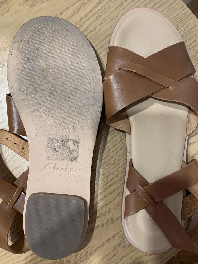 Босоніжки Clarks жіночі