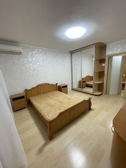 В продаже! Просторная 2-комнатная квартира Заболотного/Сахарова