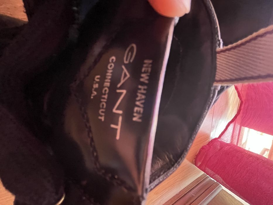 Botas Gant - Mulher          Ótimas para usar em dias chuvosos.