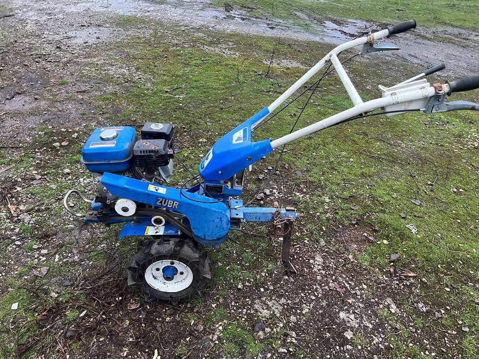 Продам Мотоблок ЗУБР