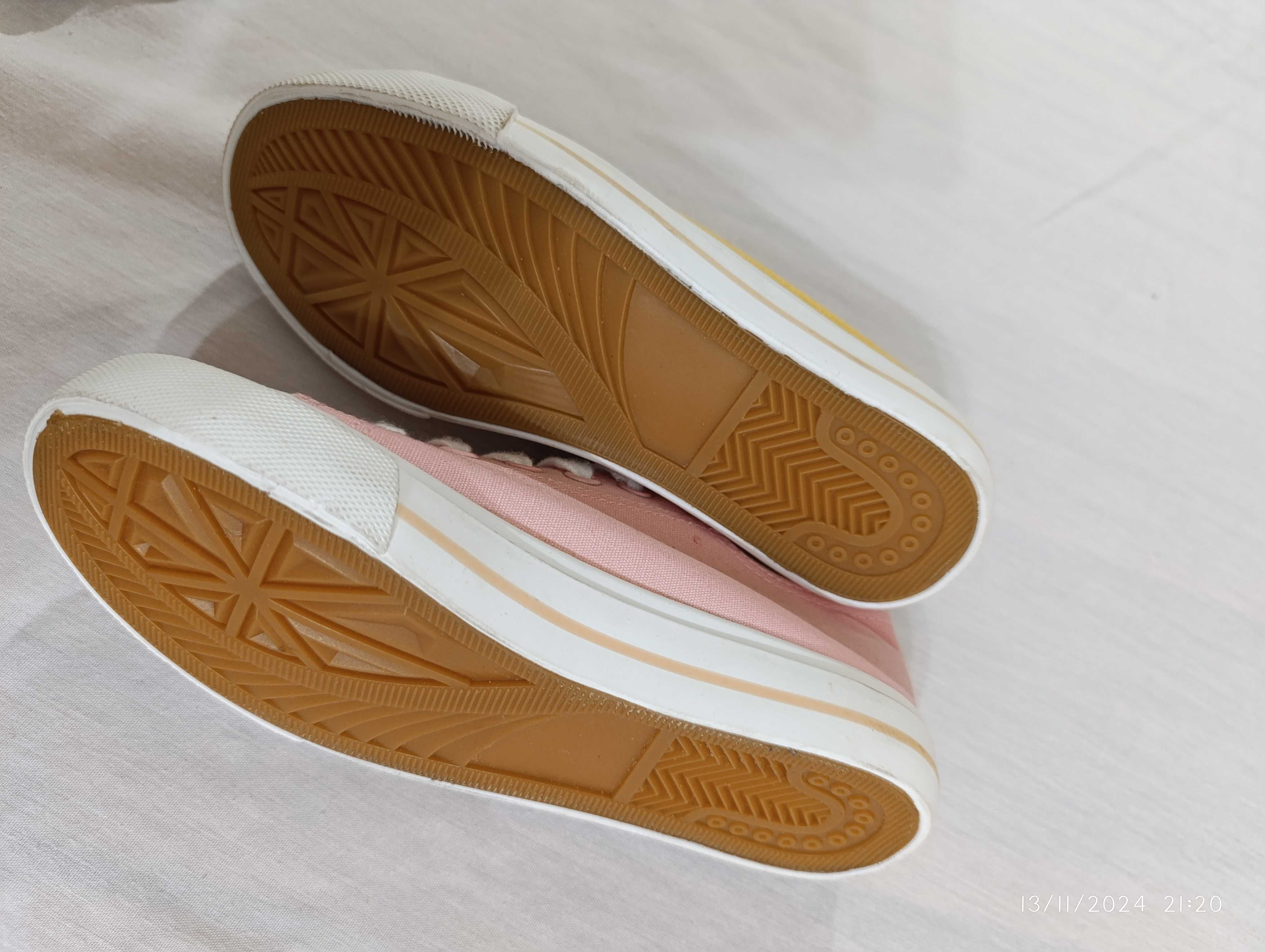 Tênis novos 32 Zippy