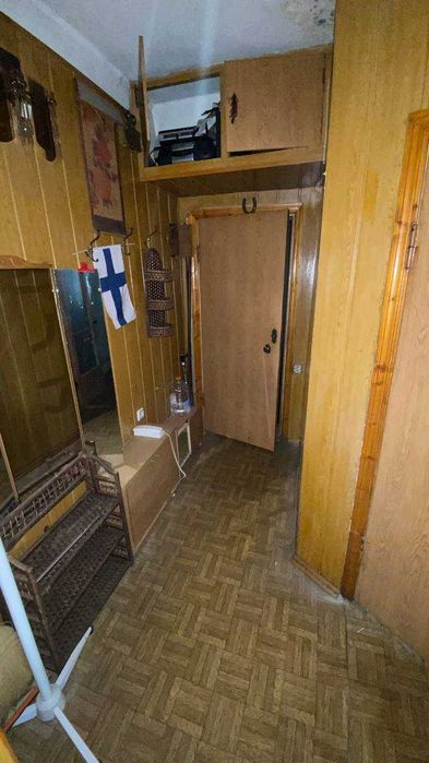 Продам 1-кімнатну квартиру на вул. Радостній\ Г. Петрова