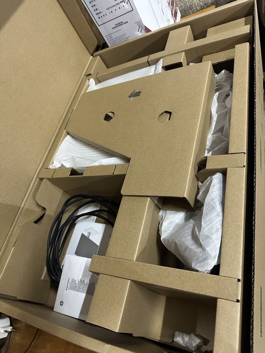 HP EliteDisplay E27u G4 Type-C 65W