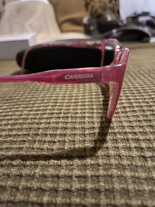 Armação carrera rosa