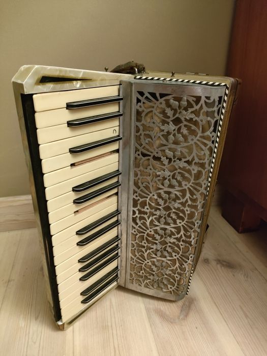 Akordeon harmonia Meisterklang