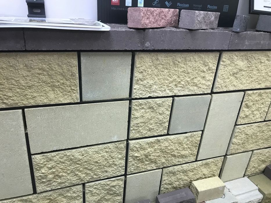 Блок (шлакоблок) декоративный для Забора