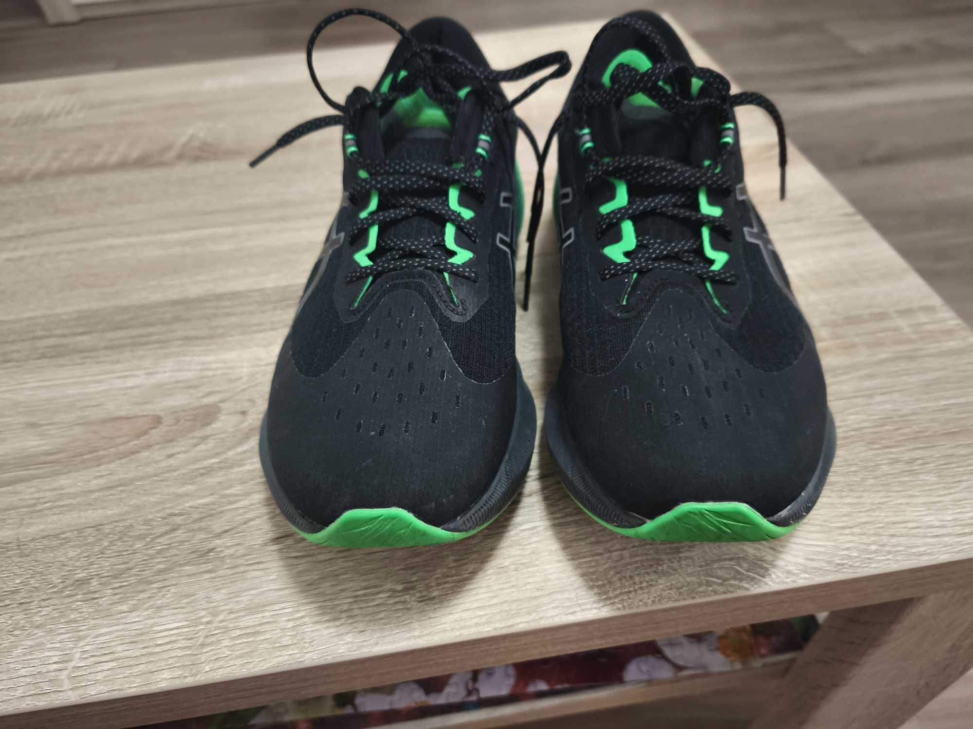 Asics novablast 3