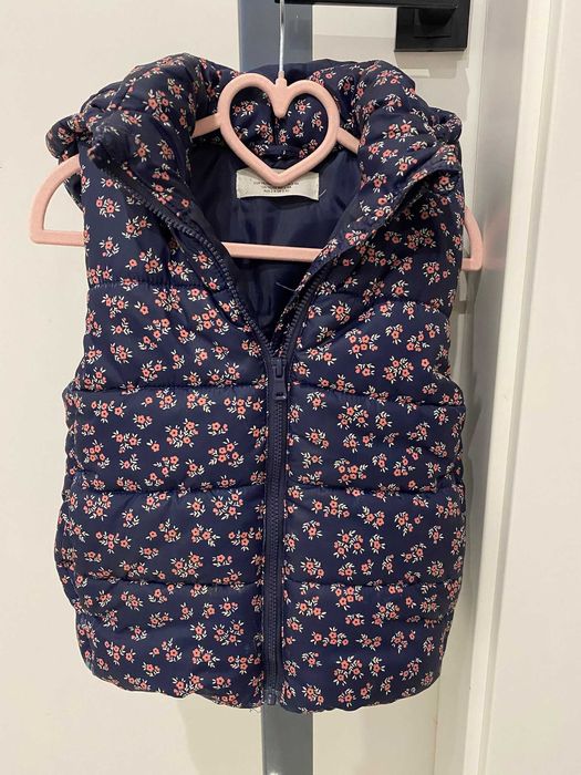 Śliczna kamizelka dla dziewczynki