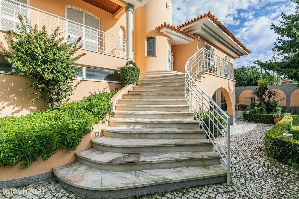 Moradia T5 com piscina, Algueirão - Mem Martins, Sintra