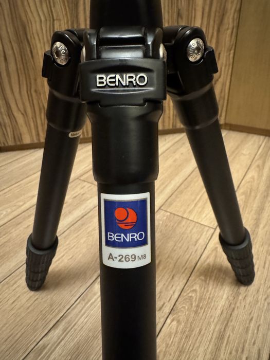 Statyw Benro A269M8 z głowicą B-1