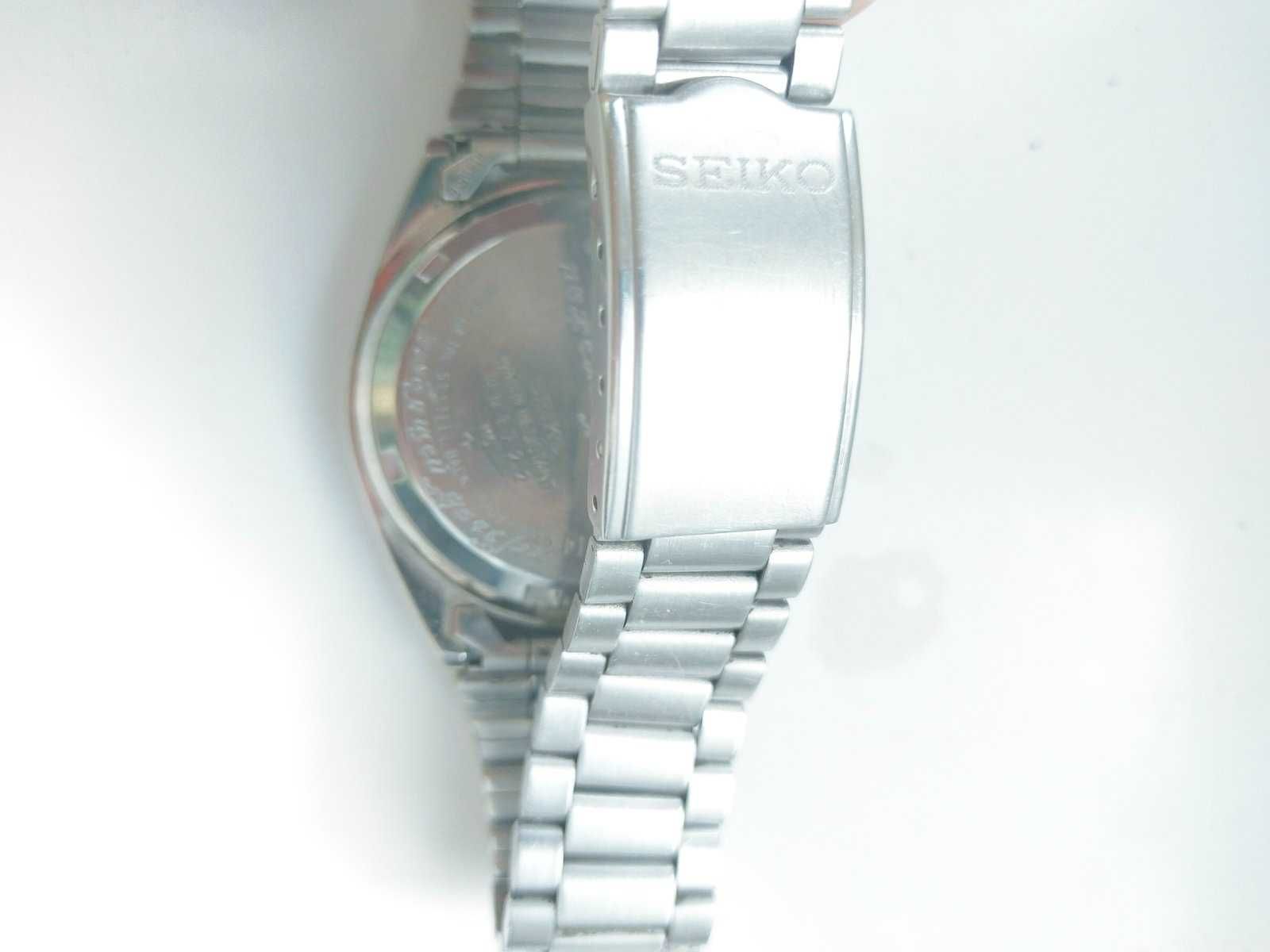 Продам мужские часы SEIKO 5 механика с автоподзаводом