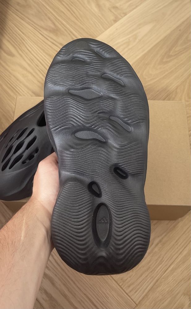 Buty Adidas Yeezy Foam Runner Onyx 40,5