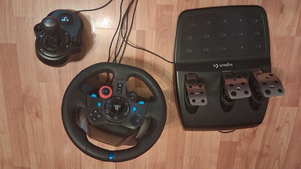 Volante logitech + pedais + caixa de velocidades