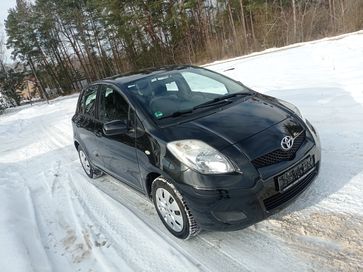 Toyota Yaris Lift 1.3 Ben. 101km. Klimatyzacja Zadbana polecam.