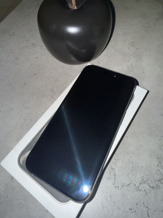 Apple iphone 15 pro natural titanium