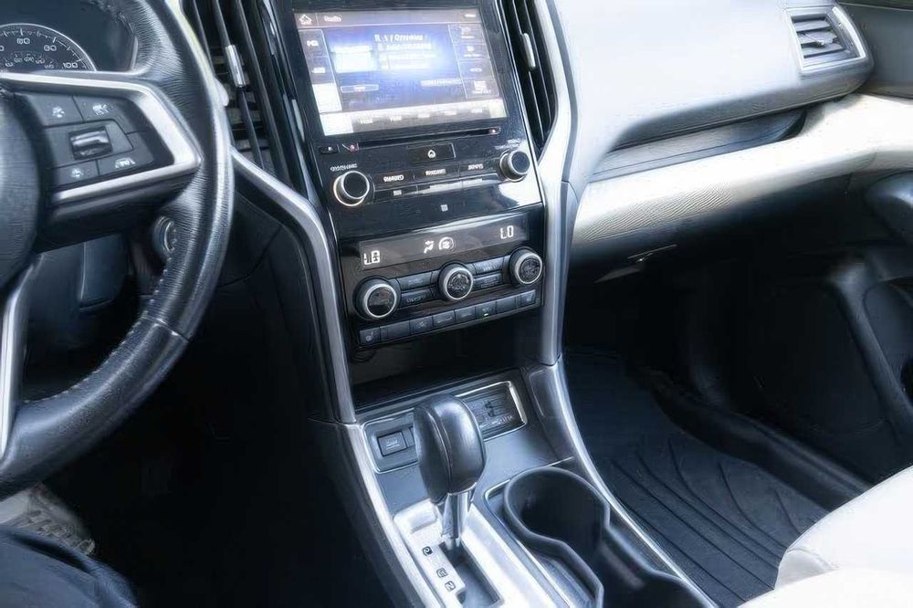 Subaru Ascent Premium 7-Passenger      2020
