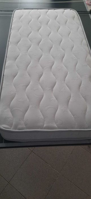 Colchão de cama de criança