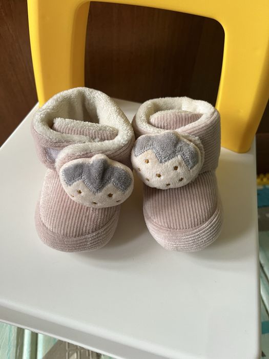Теплі пінетки для дівчинки