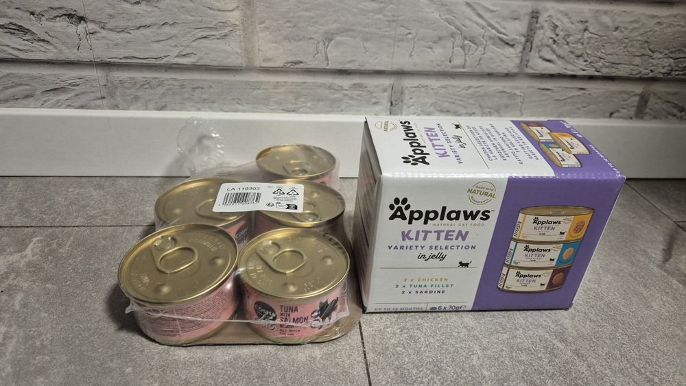 Karmy dla kota applaws i cosma kitten