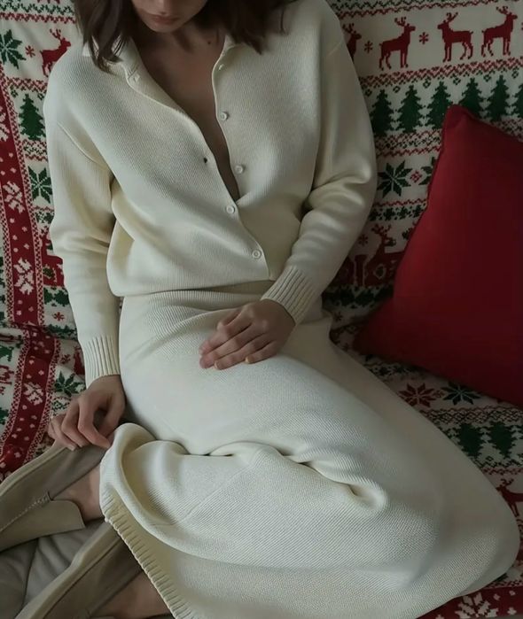 Вʼязаний костюм розмір S