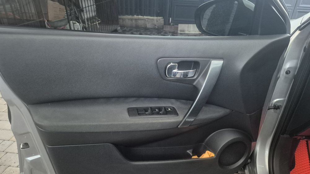 Продам Nissan Qashqai