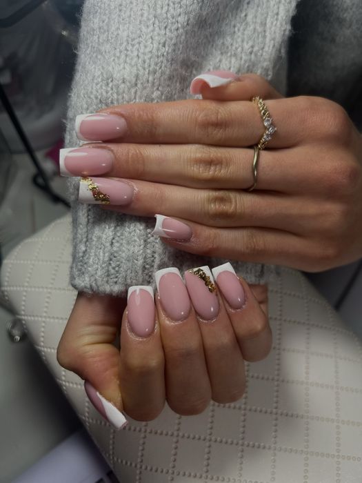 Przedłużanie paznokci /hybryda/ zel na płytce/pedicure