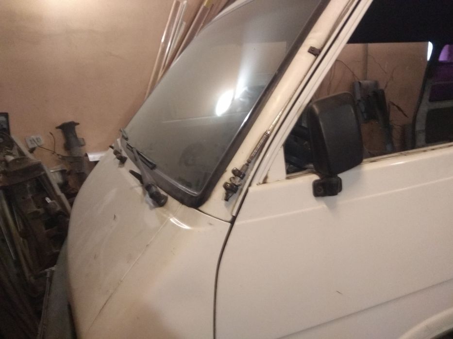 Кіа Беста, Мазда Е-2200 на запчастини, донор.