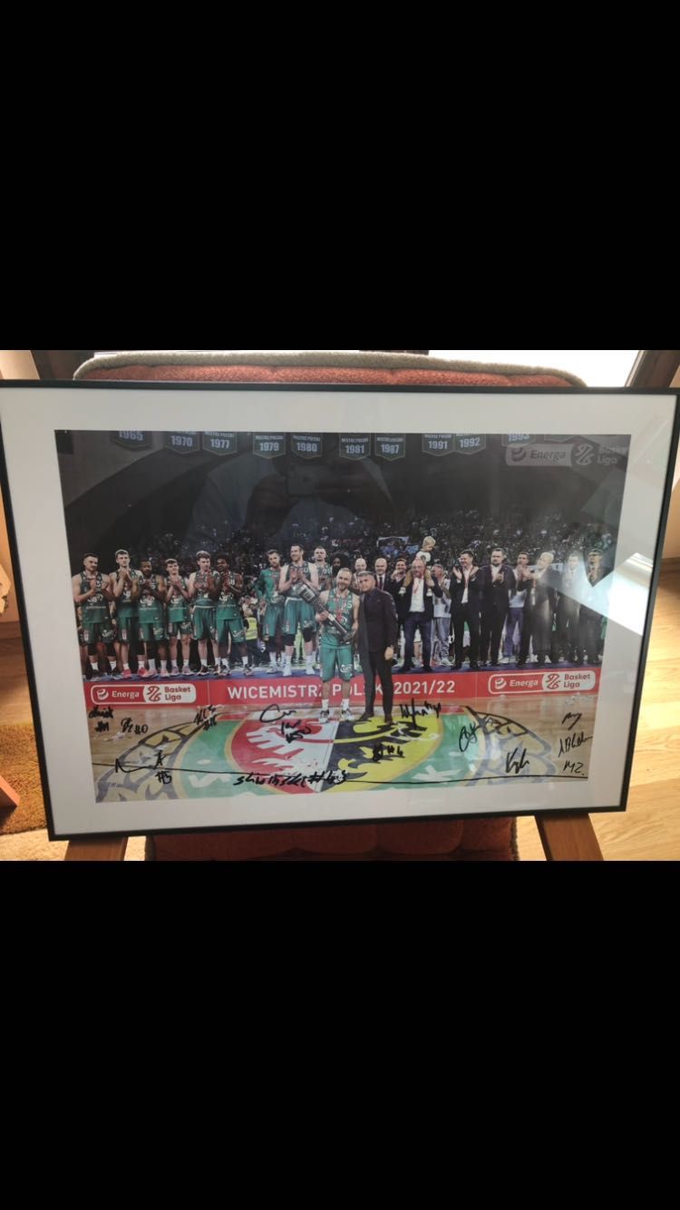 Legia Warszawa koszykarze z autografami wicemistrzostwo Polski