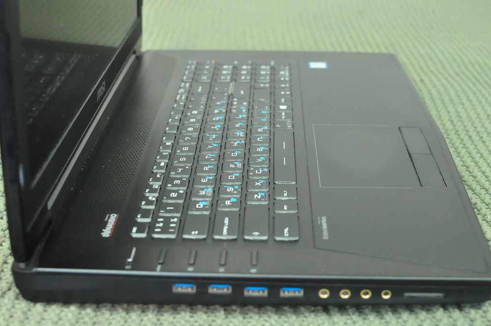 Игровой ноутбук MSI GT72 (Core i7/32Gb/ SSD+HDD/GeForce - 3Gb)