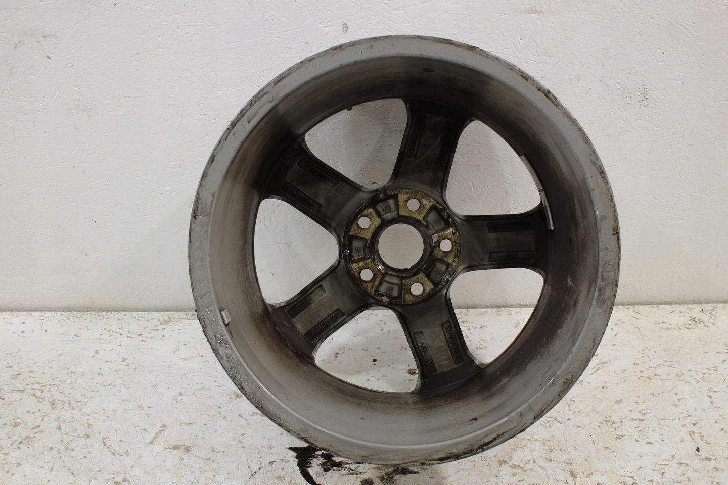 Audi aluminiowa felga 17 8T0601025DK