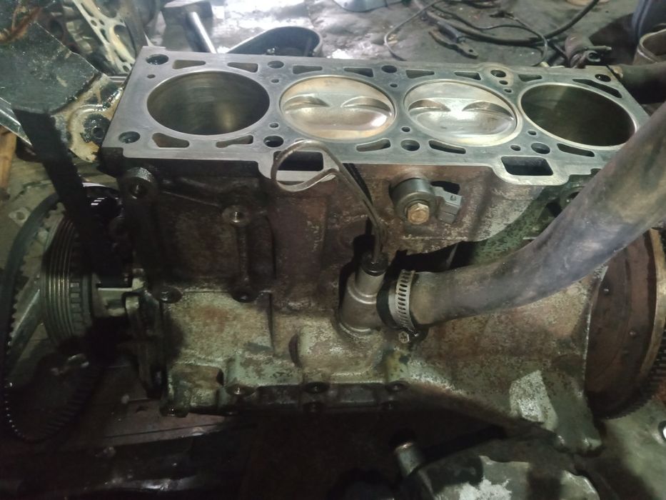 Блок в сборе 1.6-8кл на ВАЗ 21099,2113,2114,2115,2110