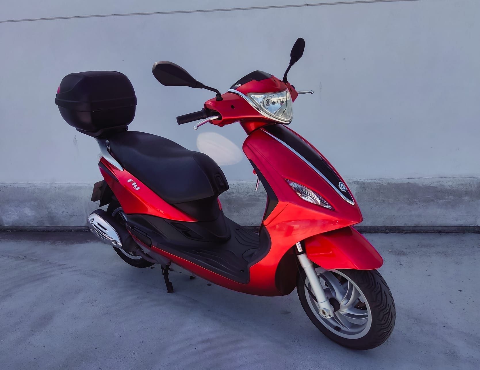 Piaggio Fly 125 ( Scooter 125 cc )