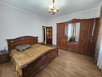 Двухкімнатна квартира в самому центрі з АВТОНОМНИМ опаленням