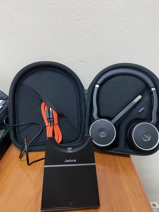 Jabra Evolve 75 Stereo MS з зарядною станцією