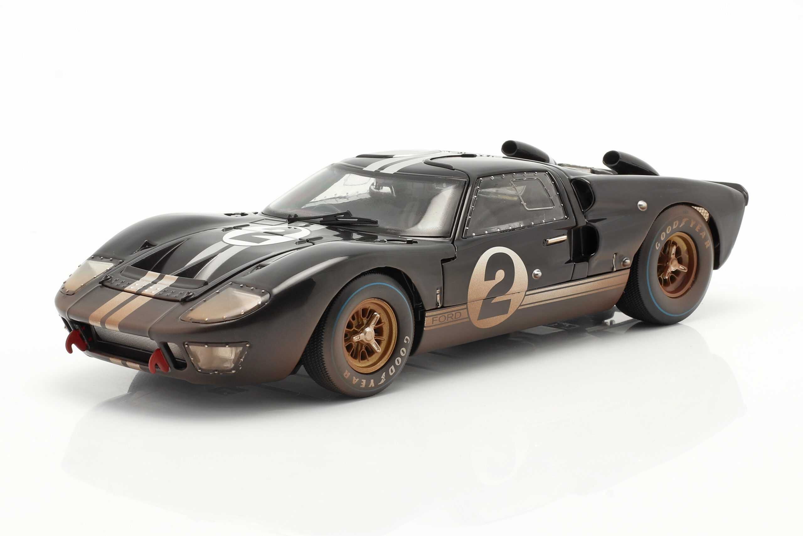 1:18 Shelby Collectibles Ford GT40 MK II #2 24h LeMans 1966 dirty