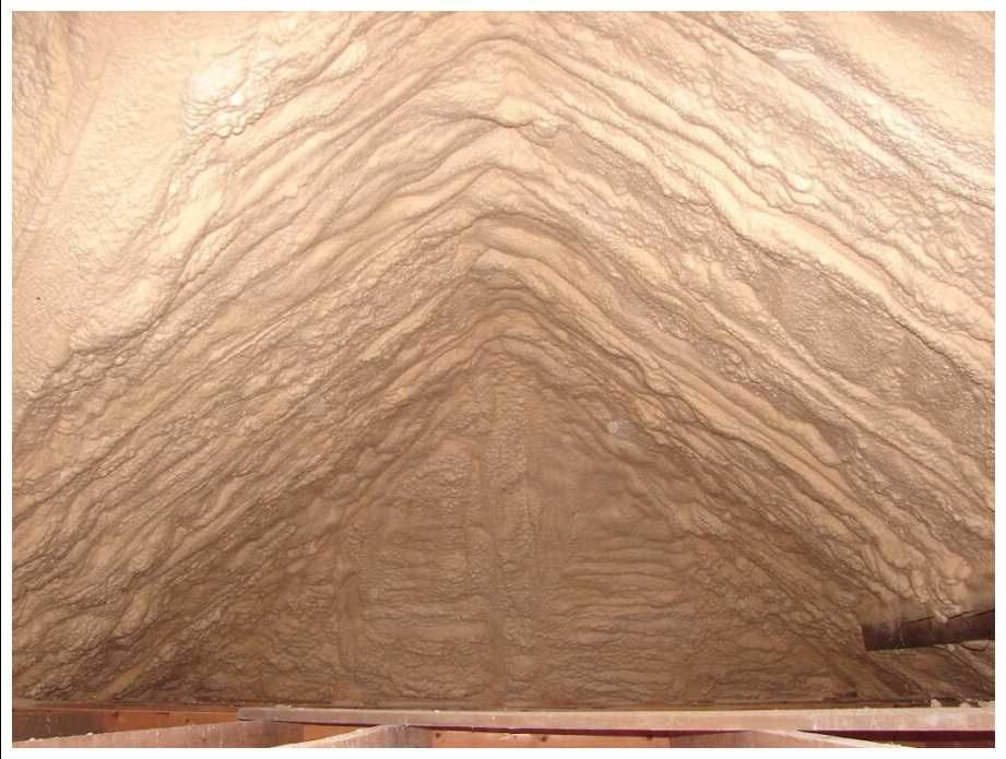 Ocieplenia Pianą PUR Izolacje natryskowe Ocieplenie poddasza garażu