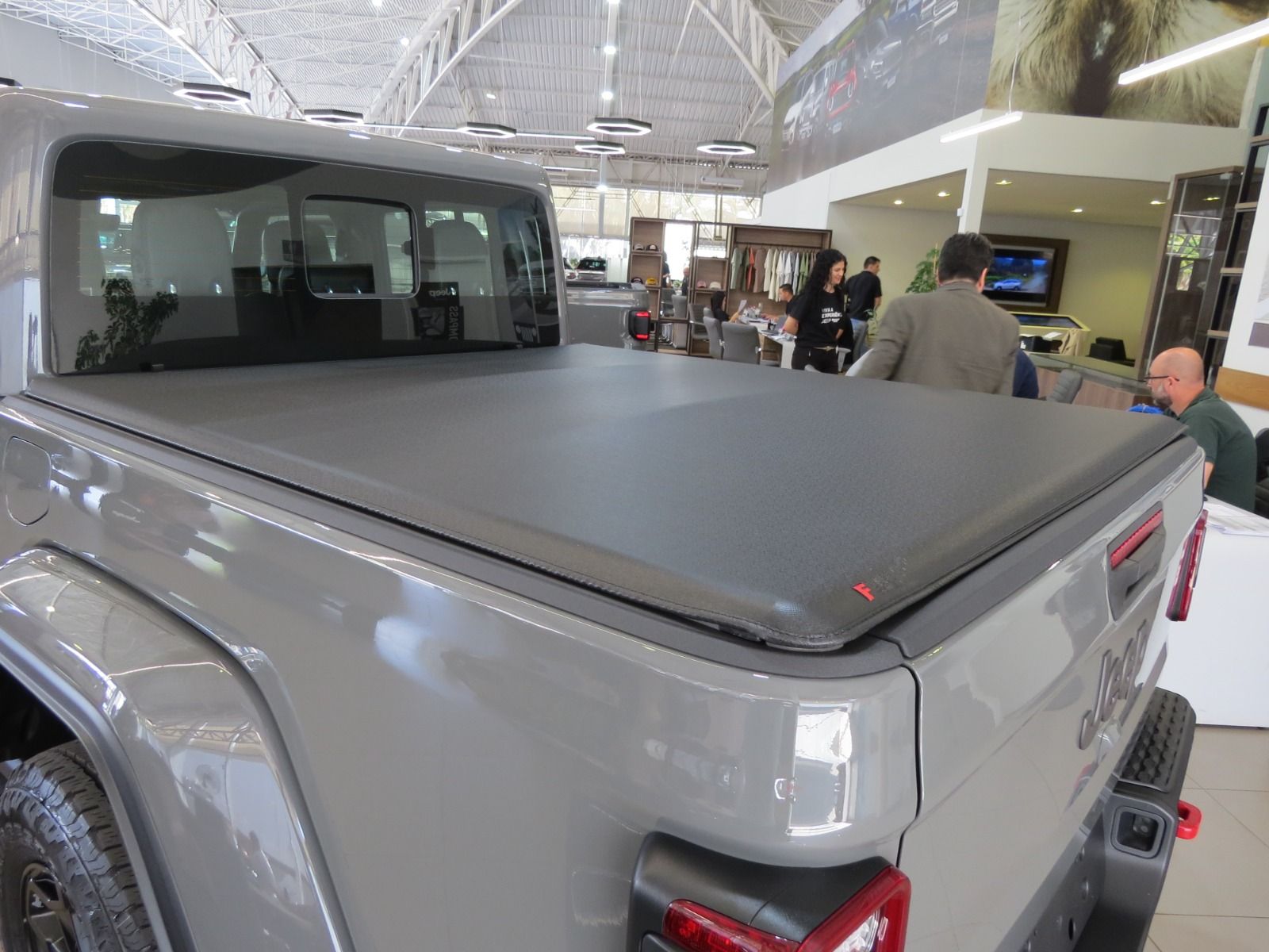 Zabudowa paki roleta na pakę Jeep Gladiator