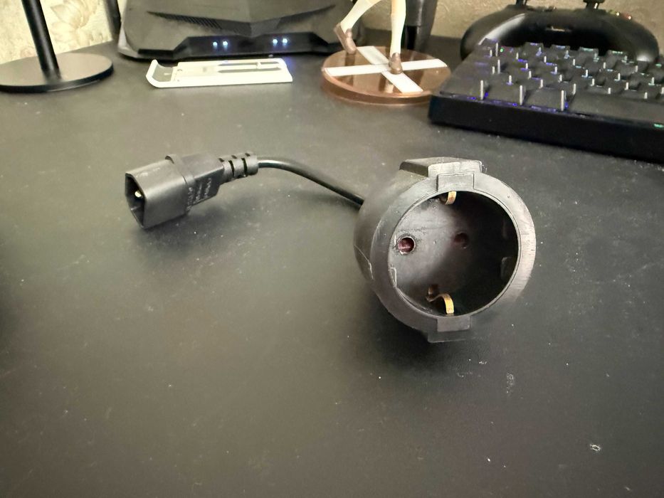 ДБЖ APC Back-UPS CS 500 • Повний комплект кабелів • Аккумулятор