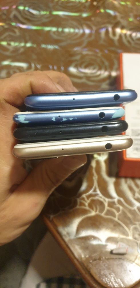 Лот Redmi 6 на запчасти