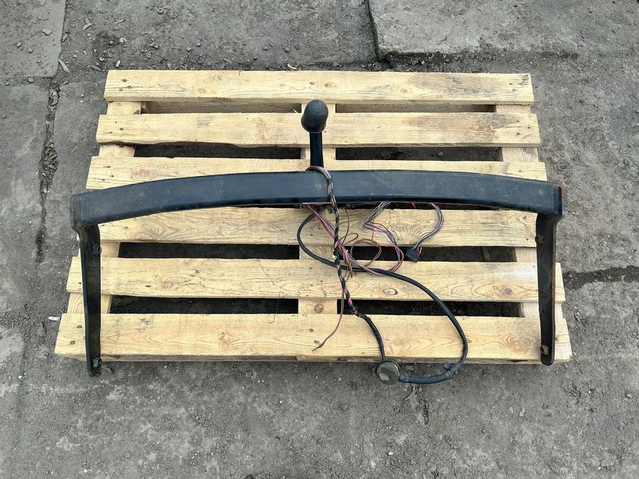 VOLKSWAGEN PASSAT B6 3C0 HAK HOLOWNICZY 3C0803881