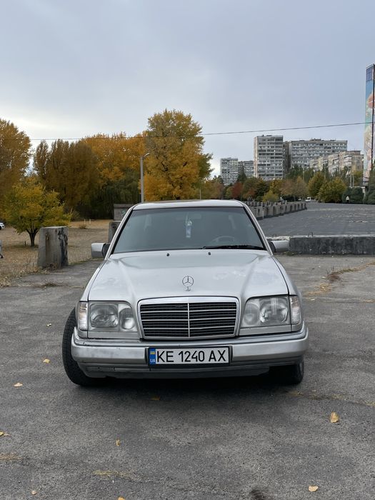 Mercedes w124 e220