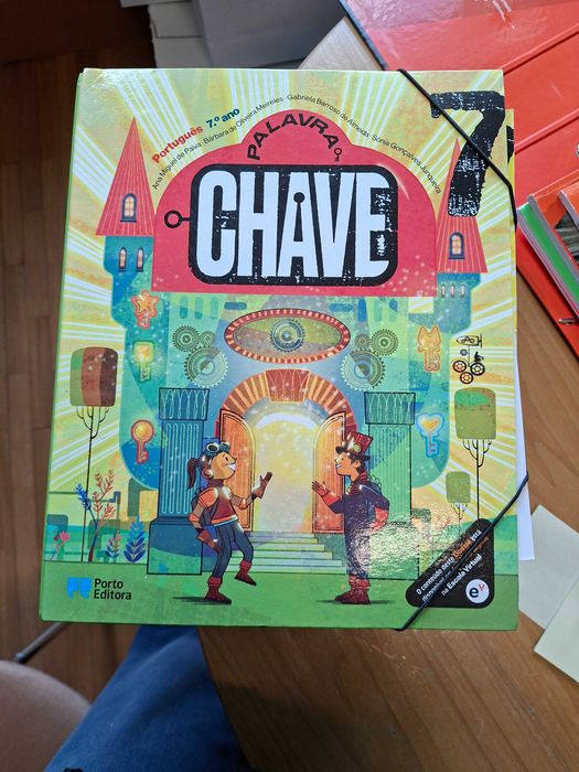 Manuais Escolares Alunos e Professores