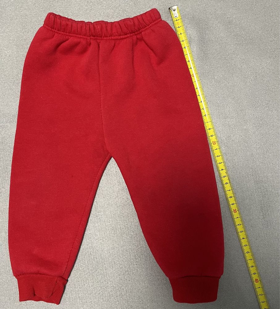 Zestaw bluzka w paski Orchestra i czerwone spodnie dresowe r.74