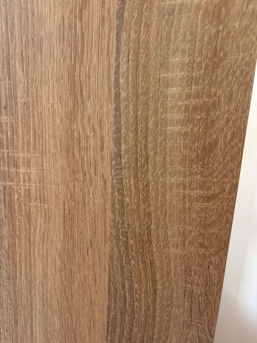 Estante em Bom Estado