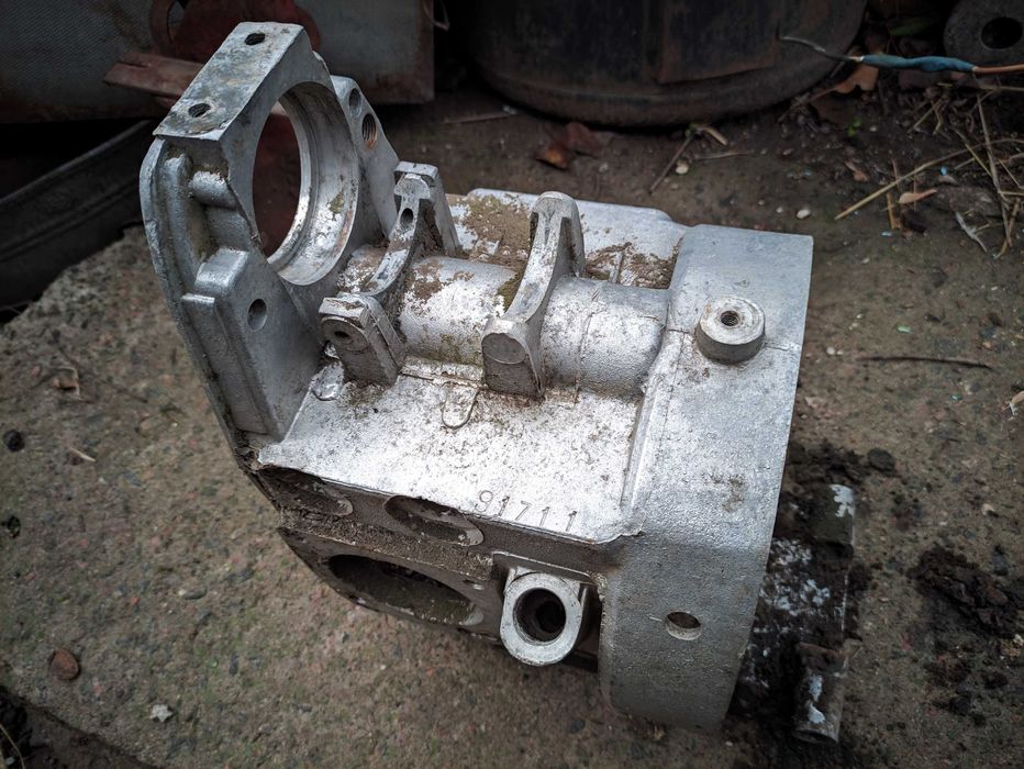 Блок двигуна МТ-9 (Під генератор на 6В)