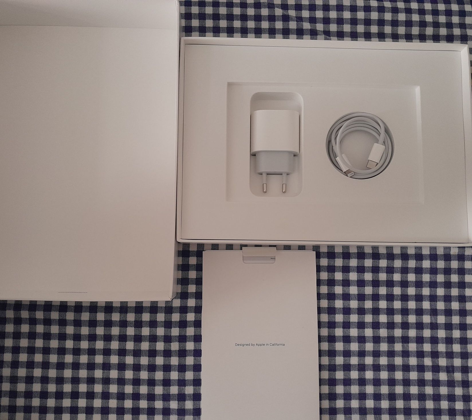 Планшет Apple iPad 10.2 (9Gen)